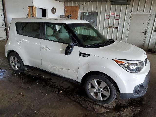 KNDJN2A27H7423467 - 2017 KIA SOUL WHITE photo 4