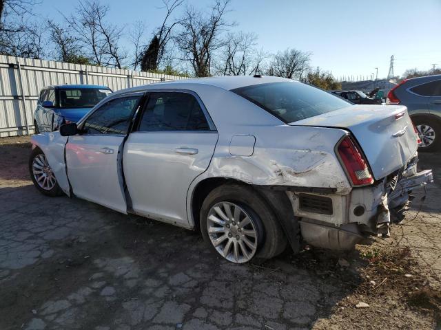 2C3CCAAG4CH126744 - 2012 CHRYSLER 300 WHITE photo 2