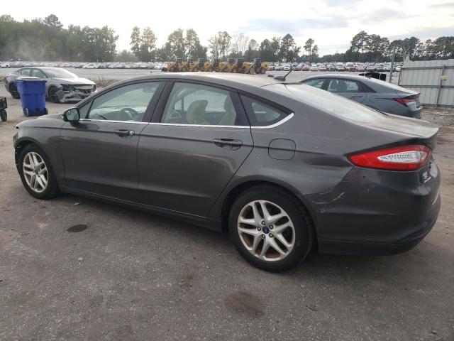 3FA6P0H73FR115603 - 2015 FORD FUSION SE GRAY photo 2