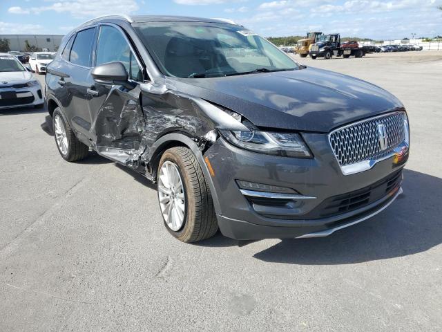 5LMCJ1C93KUL12988 - 2019 LINCOLN MKC GRAY photo 4