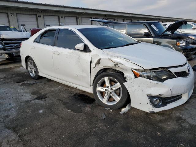 4T1BF1FK7EU414961 - 2014 TOYOTA CAMRY L WHITE photo 4