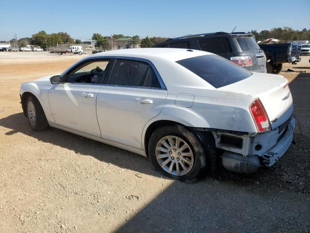 2C3CCAAG0CH234715 - 2012 CHRYSLER 300 WHITE photo 2