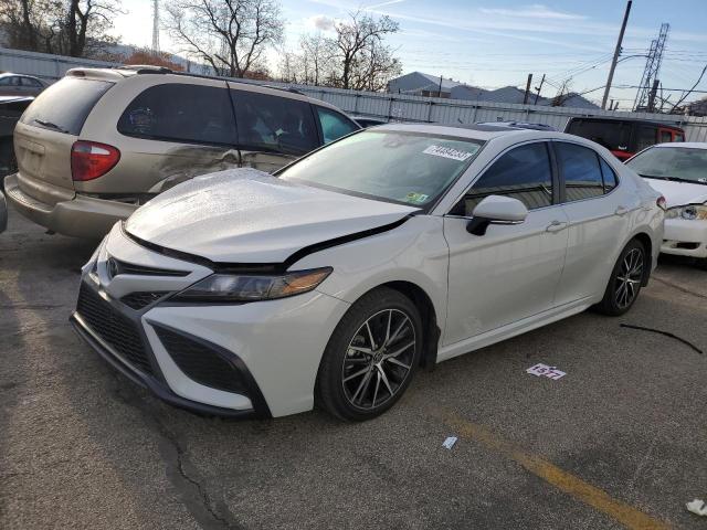 4T1T11AK4PU112508 - 2023 TOYOTA CAMRY SE NIGHT SHADE WHITE photo 1