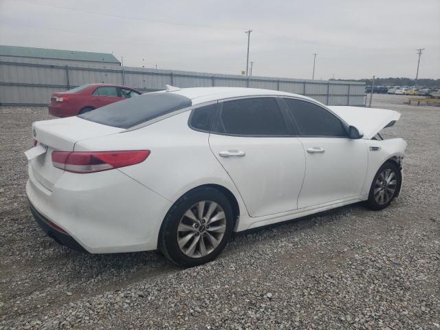 5XXGT4L33HG133008 - 2017 KIA OPTIMA LX WHITE photo 3