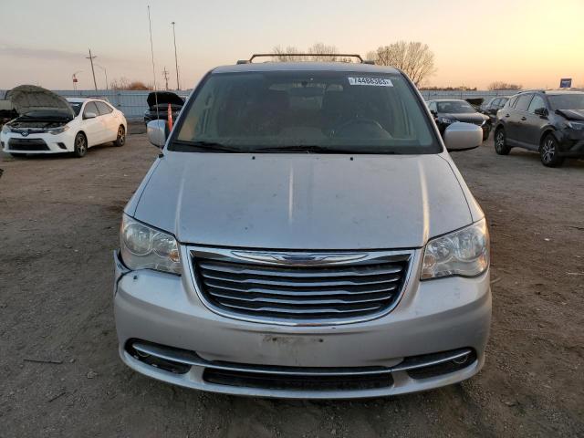 2A4RR5DG5BR771297 - 2011 CHRYSLER TOWN & COU TOURING SILVER photo 5