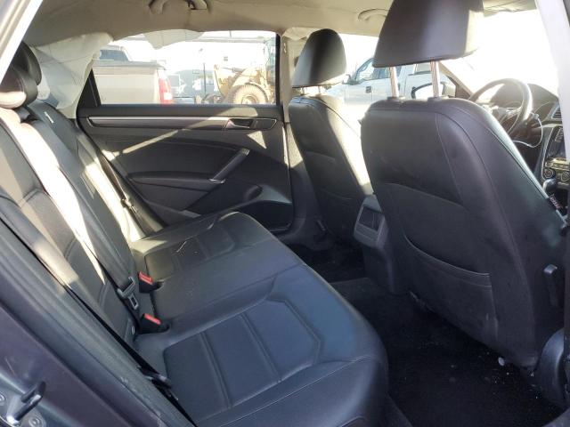 1VWDT7A39HC071747 - 2017 VOLKSWAGEN PASSAT R-LINE Grau Foto 10