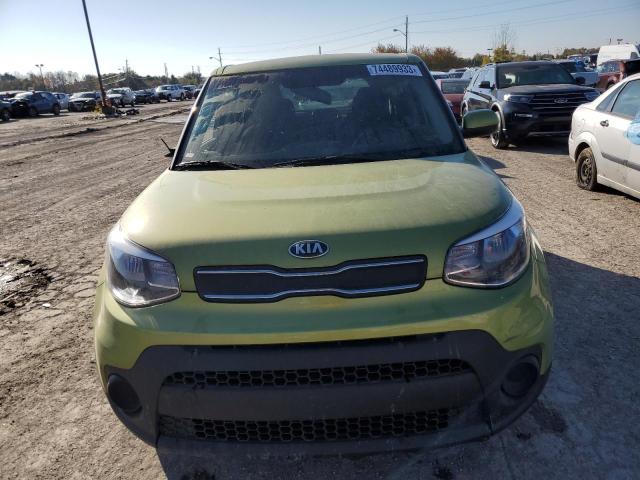 KNDJN2A2XH7886154 - 2017 KIA SOUL GREEN photo 5