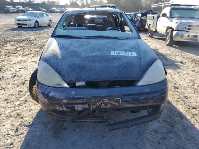 1FAFP36321W229339 - 2001 FORD FOCUS SE BLUE photo 11