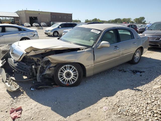 2LNHM82V68X639524 - 2008 LINCOLN TOWN CAR SIGNATURE LIMITED GOLD photo 1