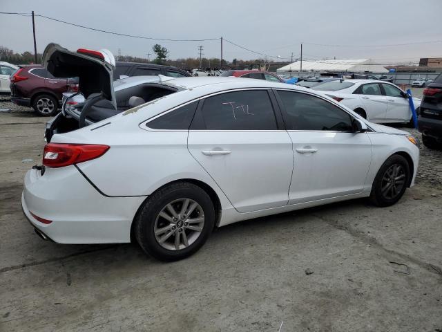 5NPE24AF8GH287336 - 2016 HYUNDAI SONATA SE WHITE photo 3