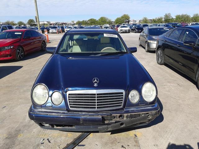 WDBJF82F6WX008735 - 1998 MERCEDES-BENZ E 320 4MATIC BLUE photo 5