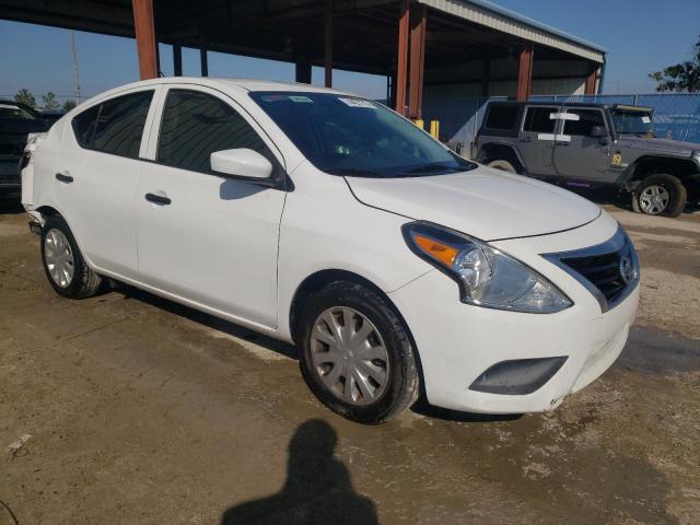 3N1CN7AP0KL828786 - 2019 NISSAN VERSA S WHITE photo 4