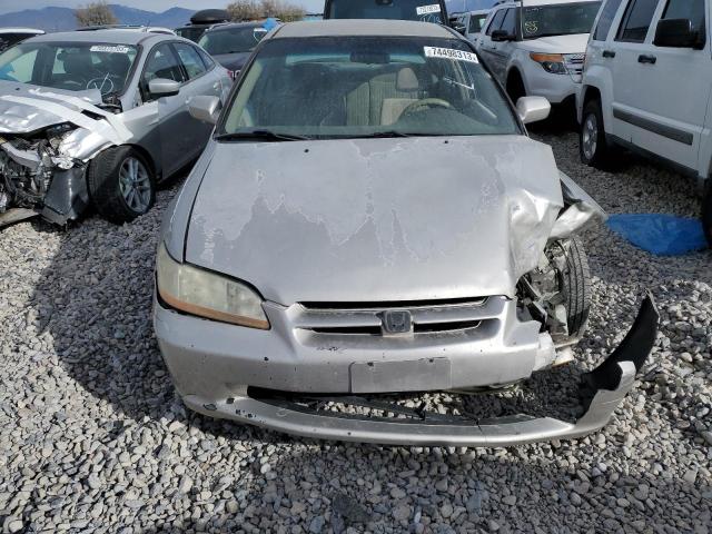 1HGCG5542WA236851 - 1998 HONDA ACCORD LX SILVER photo 5