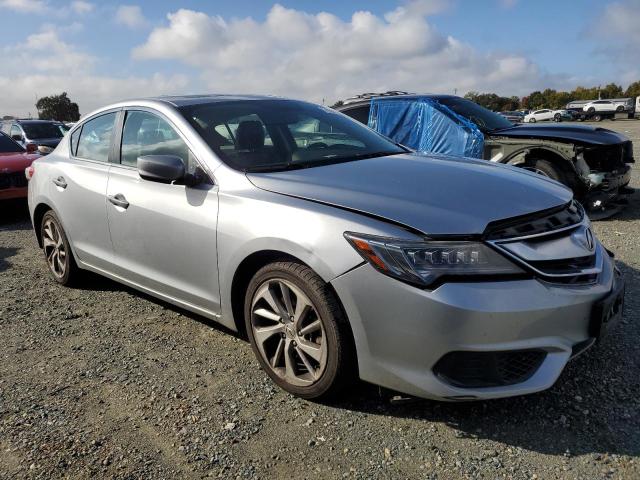 19UDE2F35JA009595 - 2018 ACURA ILX BASE WATCH PLUS SILVER photo 4