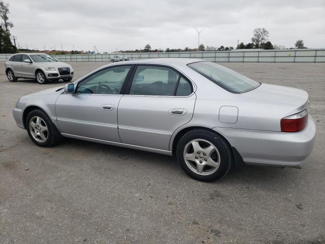 19UUA56673A049980 - 2003 ACURA 3.2TL SILVER photo 2