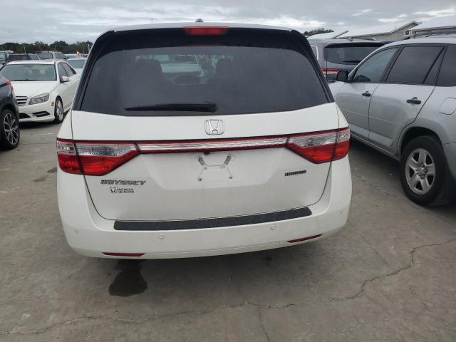 5FNRL5H95DB081762 - 2013 HONDA ODYSSEY TOURING WHITE photo 6