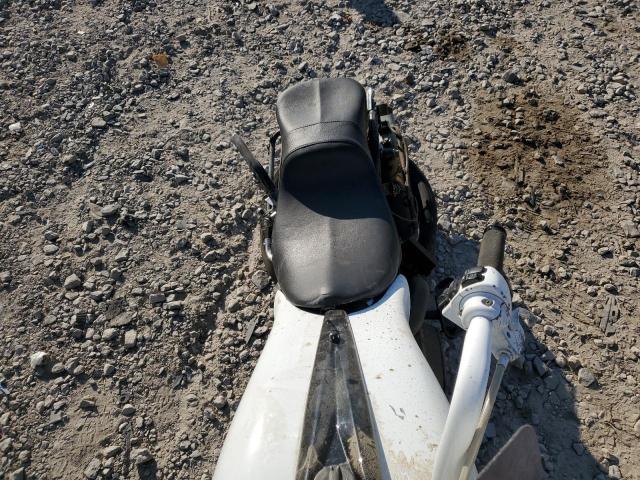 1HD1FCW162Y614476 - 2002 HARLEY-DAVIDSON FLHTCUI WHITE photo 5