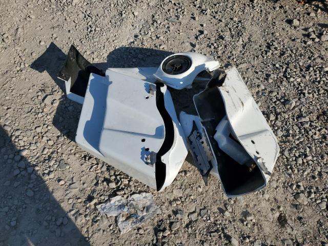 1HD1FCW162Y614476 - 2002 HARLEY-DAVIDSON FLHTCUI WHITE photo 8