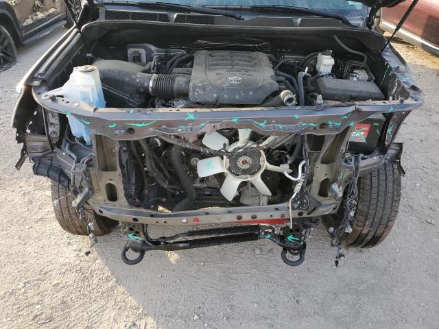 5TFUW5F13JX734072 - 2018 TOYOTA TUNDRA DOUBLE CAB SR/SR5 GRAY photo 11