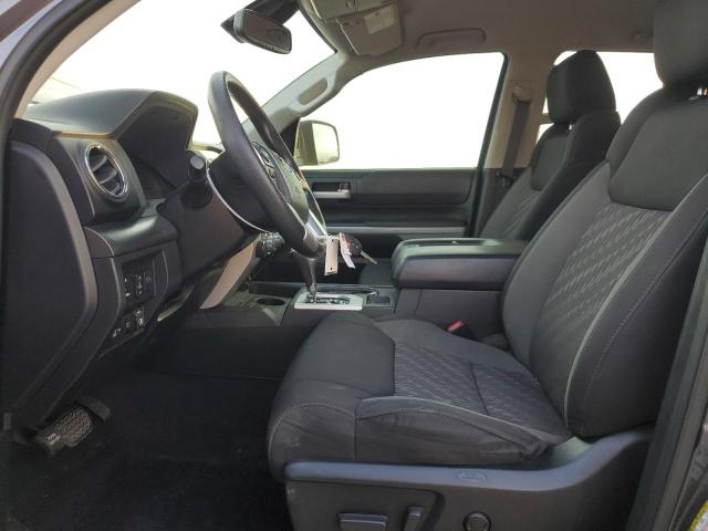 5TFUW5F13JX734072 - 2018 TOYOTA TUNDRA DOUBLE CAB SR/SR5 GRAY photo 7