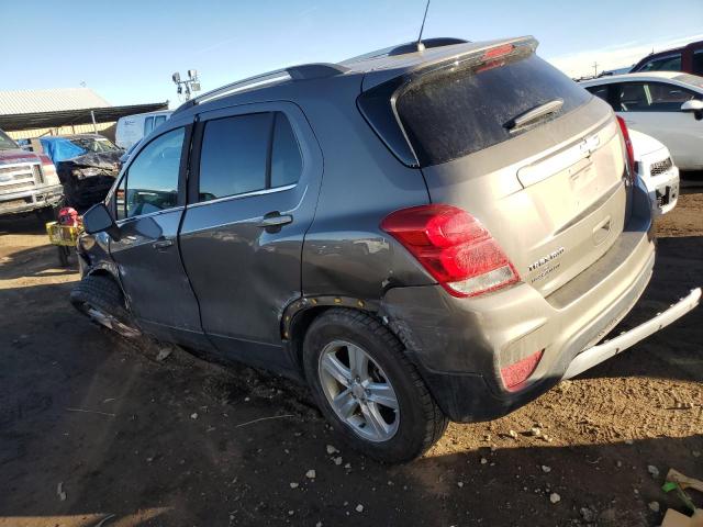 KL7CJPSB5LB336184 - 2020 CHEVROLET TRAX 1LT GRAY photo 2