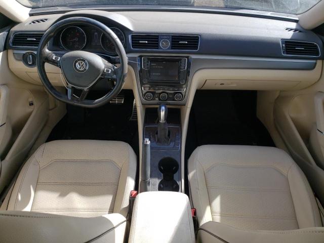 1VWDT7A38HC084053 - 2017 VOLKSWAGEN PASSAT R-LINE Schwarz Foto 8