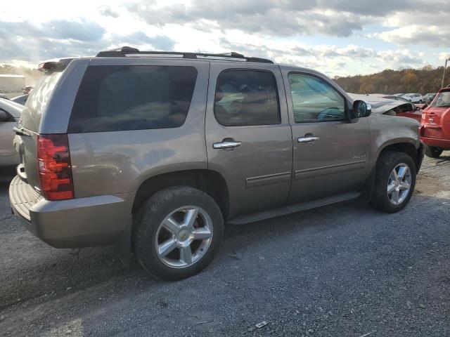 1GNSKAE06BR283334 - 2011 CHEVROLET TAHOE K1500 LS GRAY photo 3