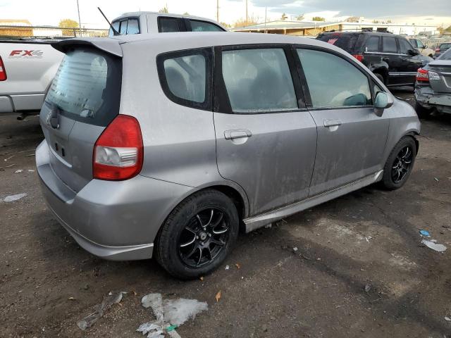 JHMGD38637S050319 - 2007 HONDA FIT S SILVER photo 3