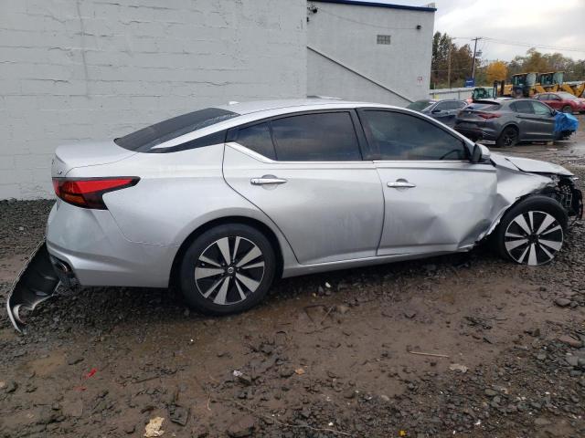 1N4BL4DV2KC120273 - 2019 NISSAN ALTIMA SV SILVER photo 3