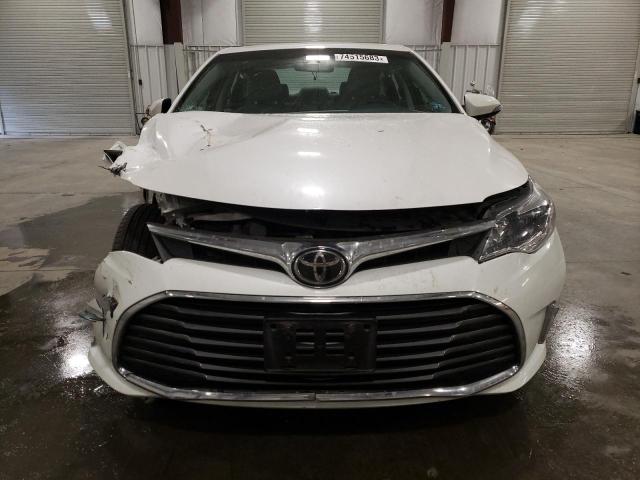 4T1BK1EB3HU246723 - 2017 TOYOTA AVALON XLE WHITE photo 5