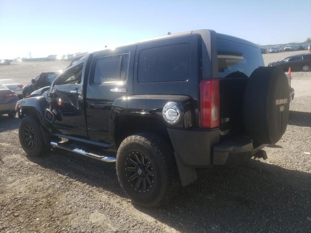 5GTDN136368225458 - 2006 HUMMER H3 BLACK photo 2