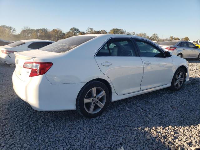 4T1BF1FK2CU102771 - 2012 TOYOTA CAMRY BASE WHITE photo 3