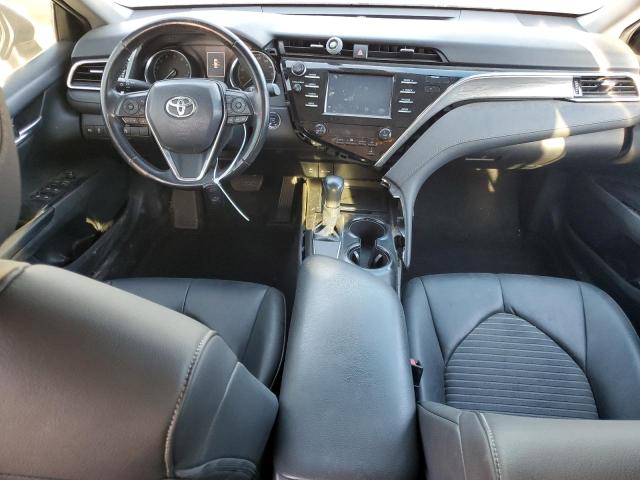 4T1B11HK1JU082750 - 2018 TOYOTA CAMRY L GRAY photo 8