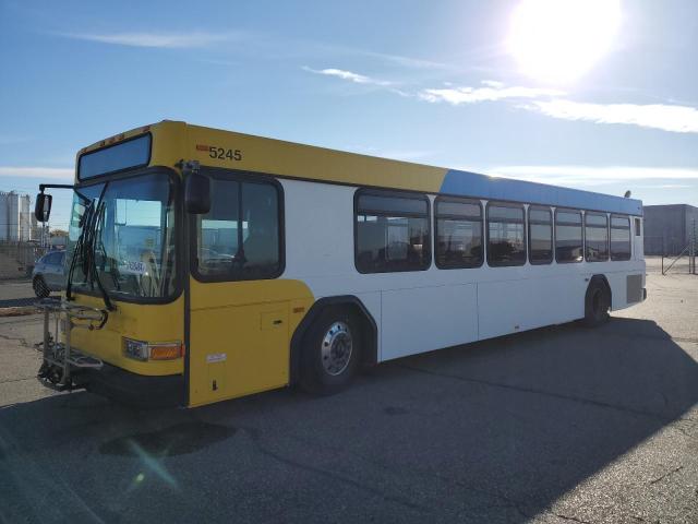 15GGD291251075139 - 2005 GILLIG TRANSIT BU LOW TWO TONE photo 2