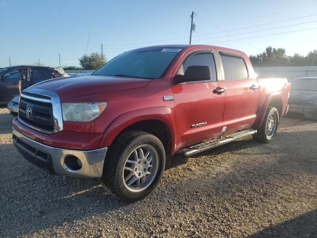 5TFEY5F11BX107709 - 2011 TOYOTA TUNDRA CREWMAX SR5 RED photo 1