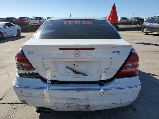 WDBRF52H17F855656 - 2007 MERCEDES-BENZ C230 230 WHITE photo 6