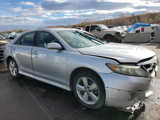 4T1BF3EK0BU223424 - 2011 TOYOTA CAMRY BASE SILVER photo 4