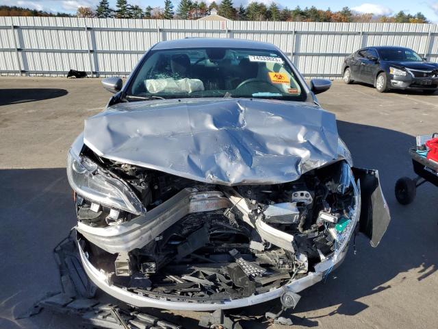 1C3CCCAB5FN584529 - 2015 CHRYSLER 200 LIMITED SILVER photo 5