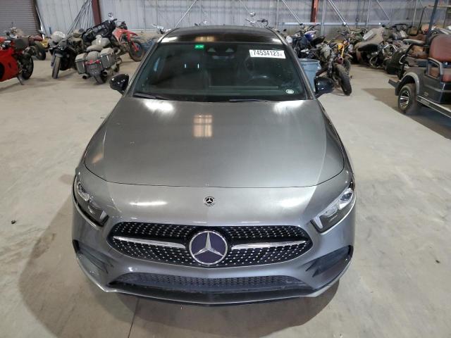 WDD3G4FB7KW001497 - 2019 MERCEDES-BENZ A 220 4MATIC GRAY photo 11