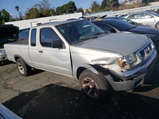 1N6DD26S7WC373390 - 1998 NISSAN FRONTIER KING CAB XE SILVER photo 4