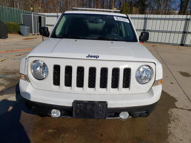 1C4NJRFB3GD809687 - 2016 JEEP PATRIOT LATITUDE WHITE photo 5