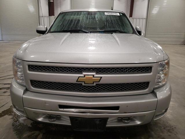 3GCPKSE34BG325188 - 2011 CHEVROLET 1500 K1500 LT SILVER photo 5