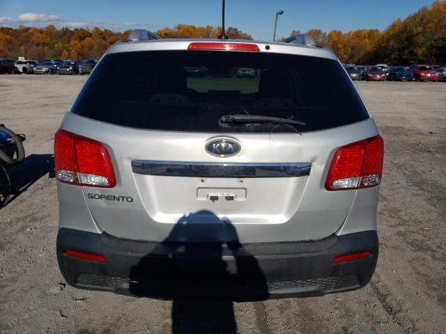 5XYKTDA26DG371901 - 2013 KIA SORENTO LX SILVER photo 6