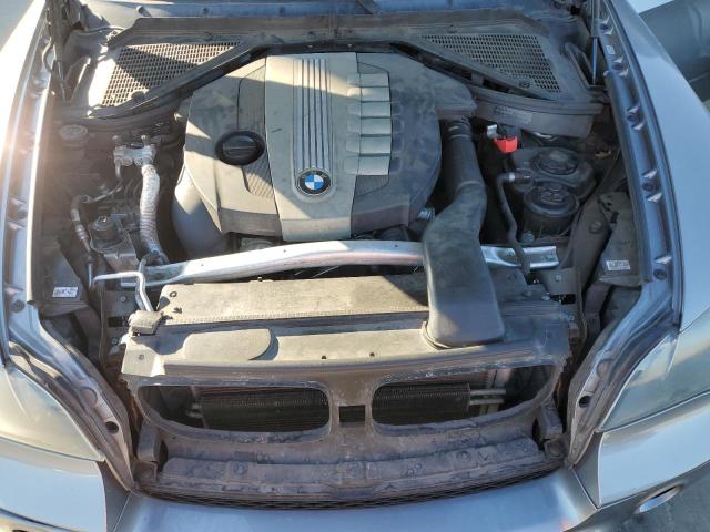 5UXZW0C54BL655789 - 2011 BMW X5 XDRIVE35D GRAY photo 12