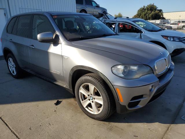 5UXZW0C54BL655789 - 2011 BMW X5 XDRIVE35D GRAY photo 4