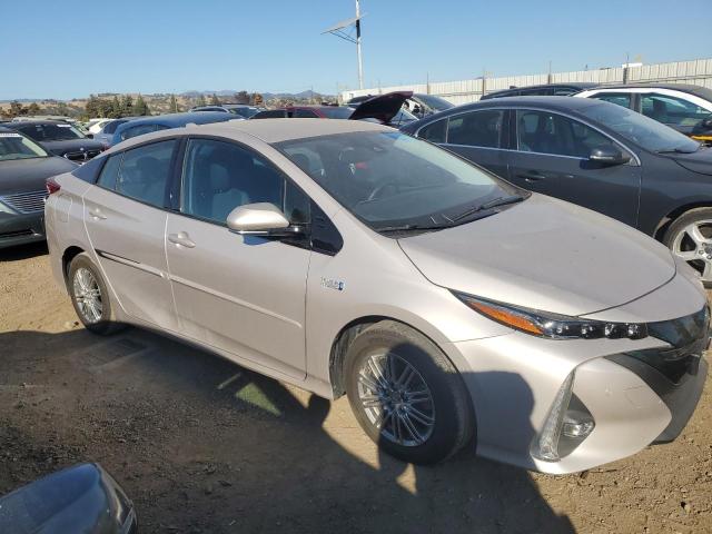 JTDKARFP9K3117060 - 2019 TOYOTA PRIUS PRIM ვერცხლისფერი ფოტო 4