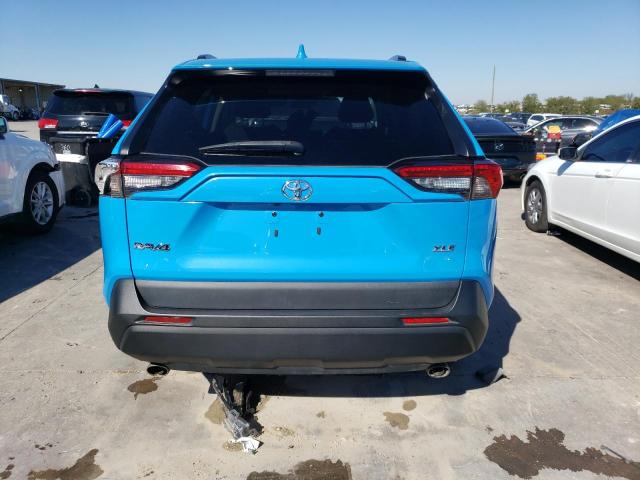 2T3W1RFV5MW131599 - 2021 TOYOTA RAV4 XLE BLUE photo 6