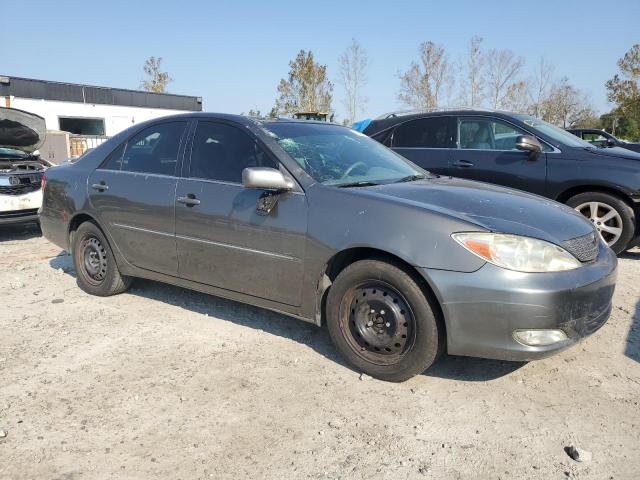 4T1BE32K52U553504 - 2002 TOYOTA CAMRY LE GRAY photo 4