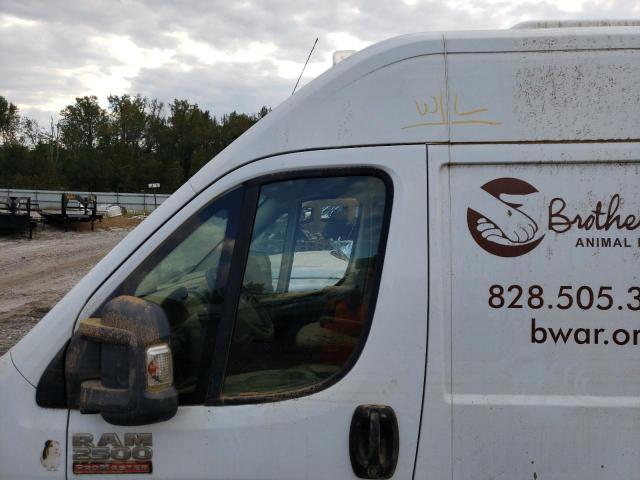 3C6TRVDG3GE115479 - 2016 RAM PROMASTER 2500 HIGH WHITE photo 13