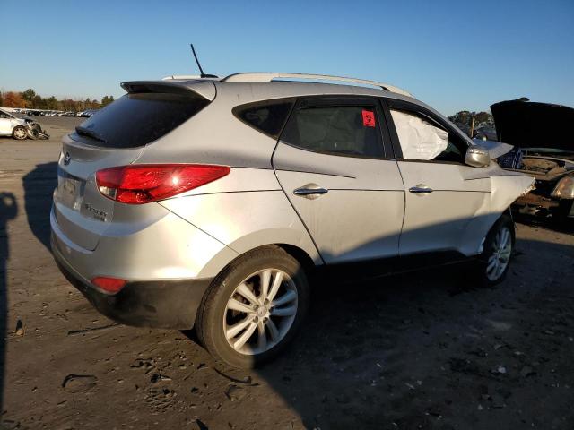 KM8JU3AC5AU041099 - 2010 HYUNDAI TUCSON GLS SILVER photo 3